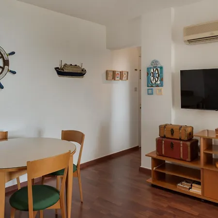 Kallisti By Staycom Larnaca