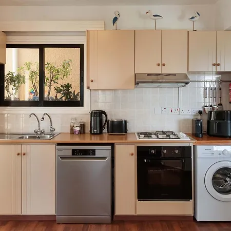 Kallisti By Staycom Larnaca