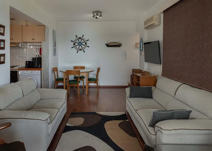 Kallisti By Staycom *