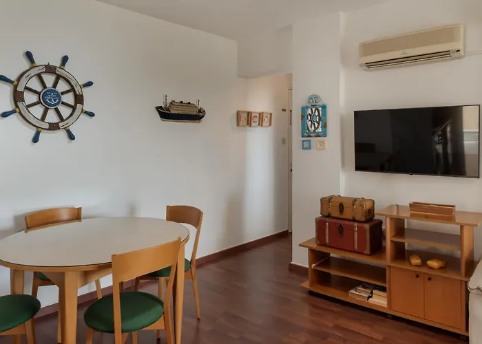 Kallisti By Staycom Larnaca